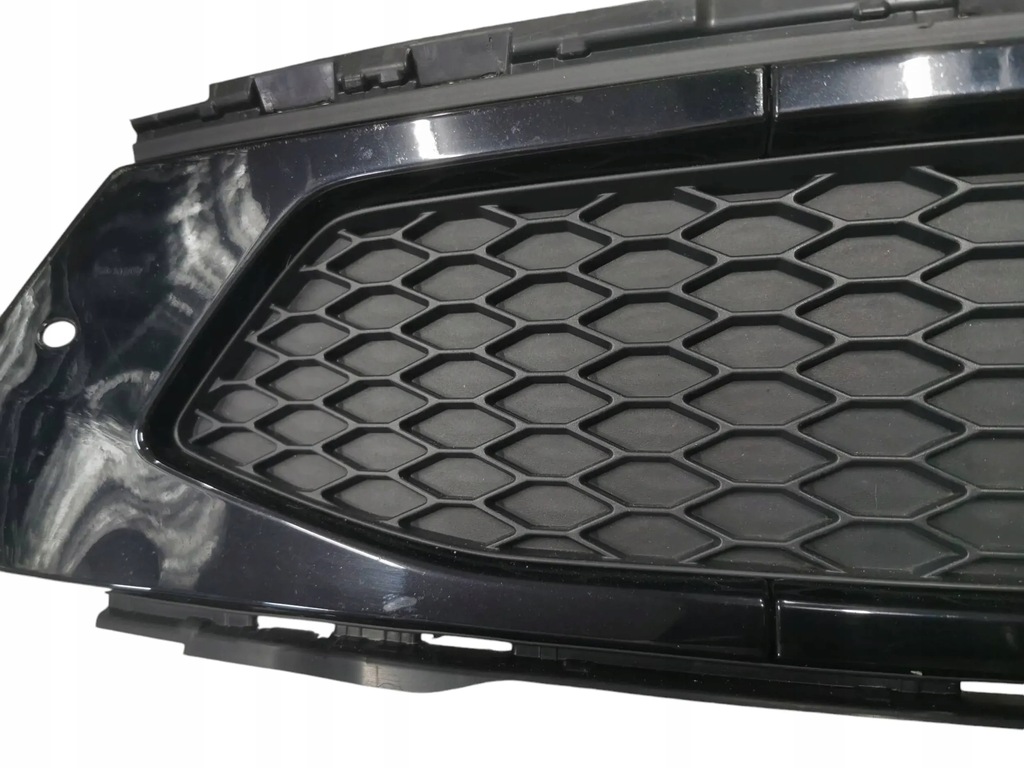 фото №10, Решётка бампера передний skoda citigo 2.132