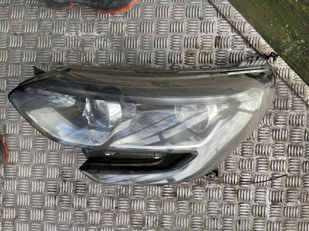 фото №1, Лампа фара ліва передня megane iv 260601571r