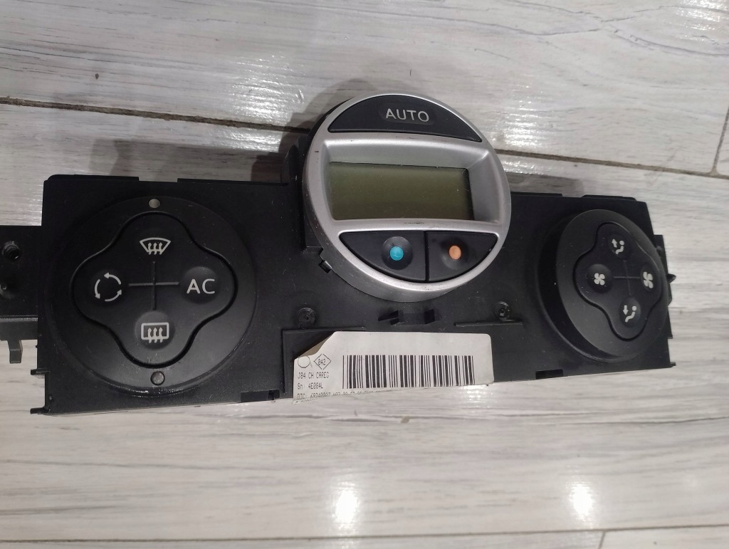 фото №2, Панель управление обдув renault scenic ii 8200265572