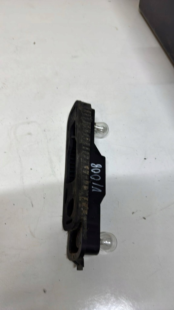 Вкладиш фари ліве / правий задні задній trafic vivaro primastar 25467008 оригінальний номер Ціна