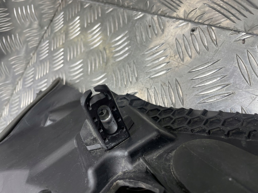 фото №11, Mercedes w205 захист стіни перегородки a2056205901