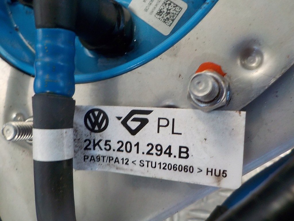 фото №8, Vw caddy iv 20- zdiornik cng 2k0201075g