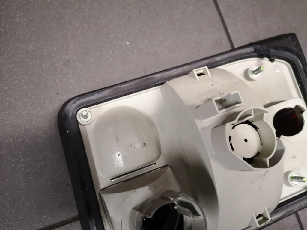 фото №14, Лампа лівий задня w кришка audi a8 d2 4d0945093