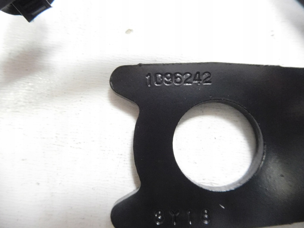 фото №8, Замок поперечина безпеки правий перед mitsubishi outlander оригінальний номер 7000d551xa