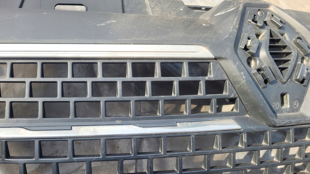 фото №9, Решётка радиатора решётка радиатора renault master iii lift 2019- // 4758