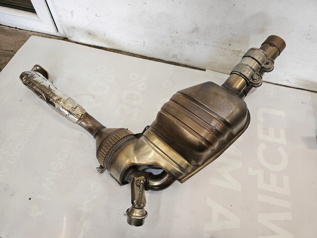 Porsche cayman r 3.4 987c гасник вихлоп кінцевий 98711314150 98711314250 Ціна