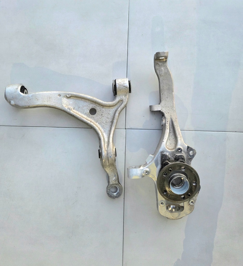 фото №1, Mercedes w167 gle gls поворотный кулак левая