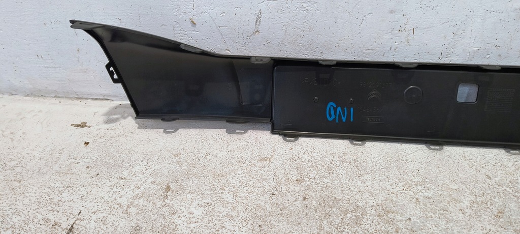 фото №10, Молдинг бампера pod номерний знак перед citroen ds4 lift 15-