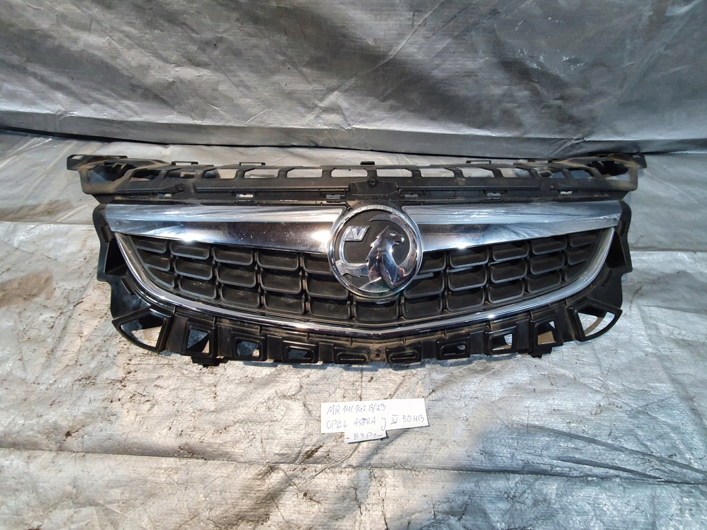 фото №1, Opel astra j iv 4 2009-2012 решётка радиатора решётка радиатора хром !!!