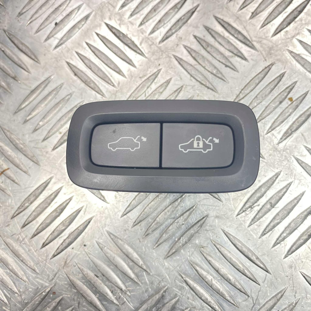 фото №1, Кнопка кришки багажника xc90 ii