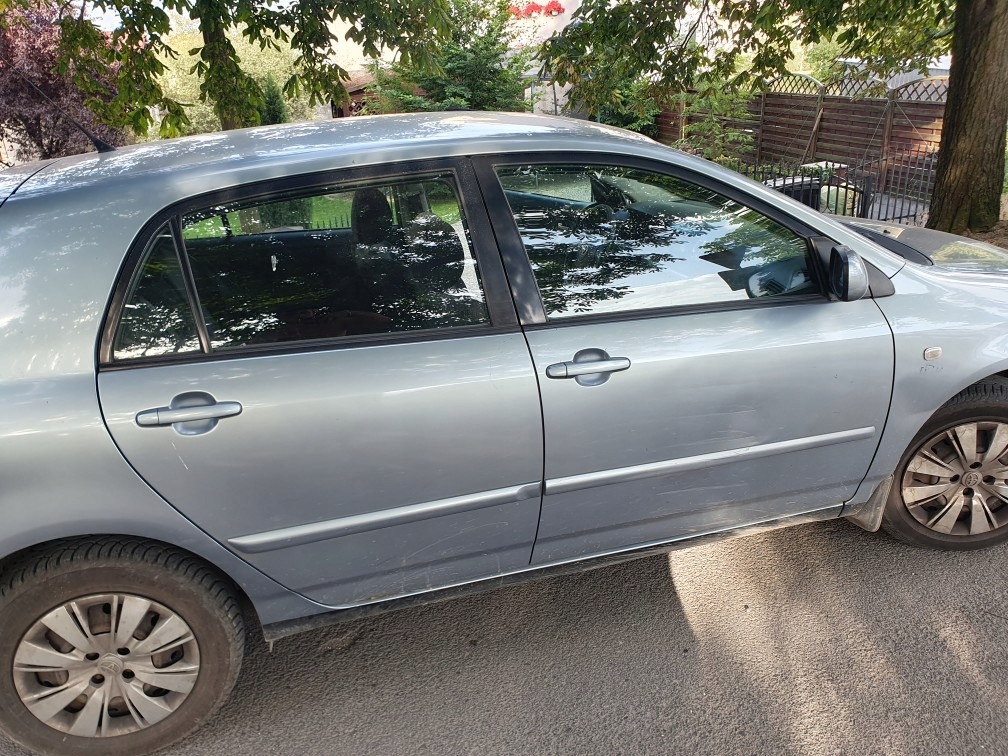 фото №14, Бардачок пассажира toyota corolla e12 2.0 d 4d 2002 chb 4d 81kw 8q3