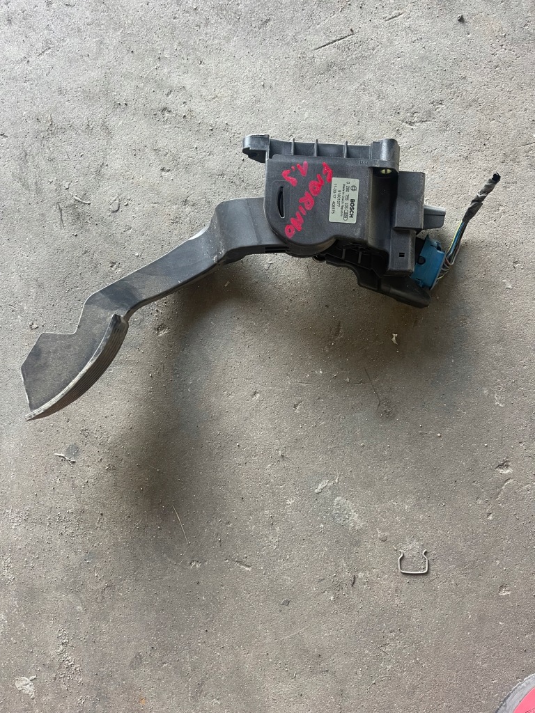 Купити Fiat fiorino педаль потенціометр газу 51801577