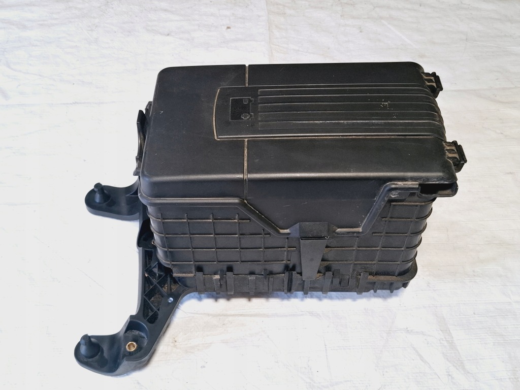 фото №1, Основа захист корпус акумулятор vw golf vi 6 5k0 2008-2012 1k0915333h