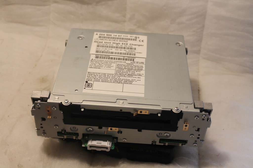 фото №1, Радіо media mercedes a2049001407 w204 x204 glk cd