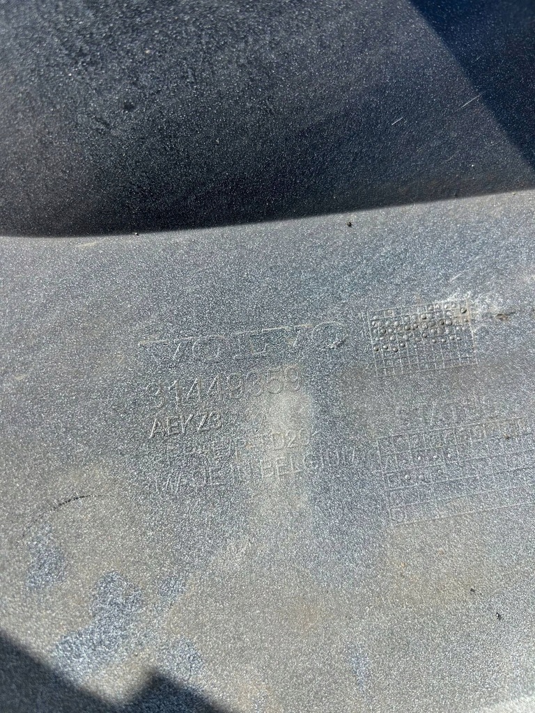 фото №7, Volvo xc40 17-22 r-design бампер передній решітка радіатора перед 31449359 білий