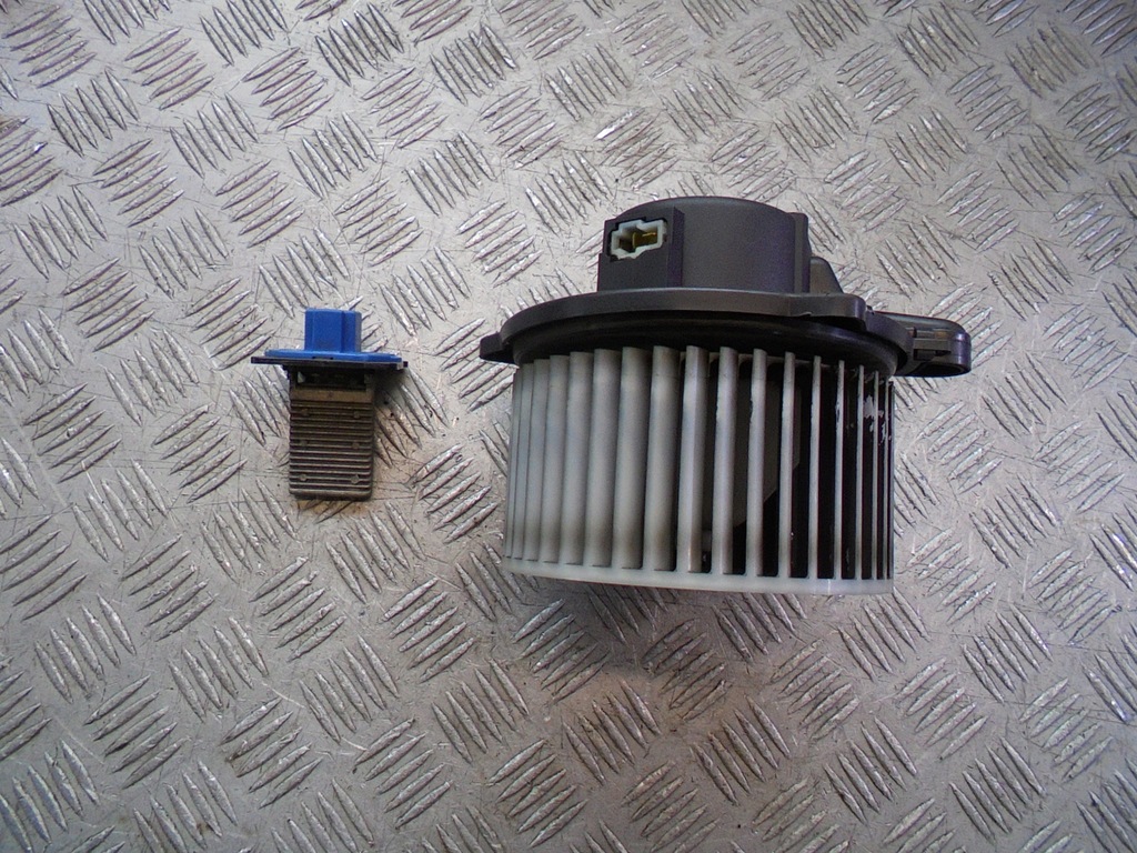 фото №1, Повітродувка резистор f005330024 hyundai getz