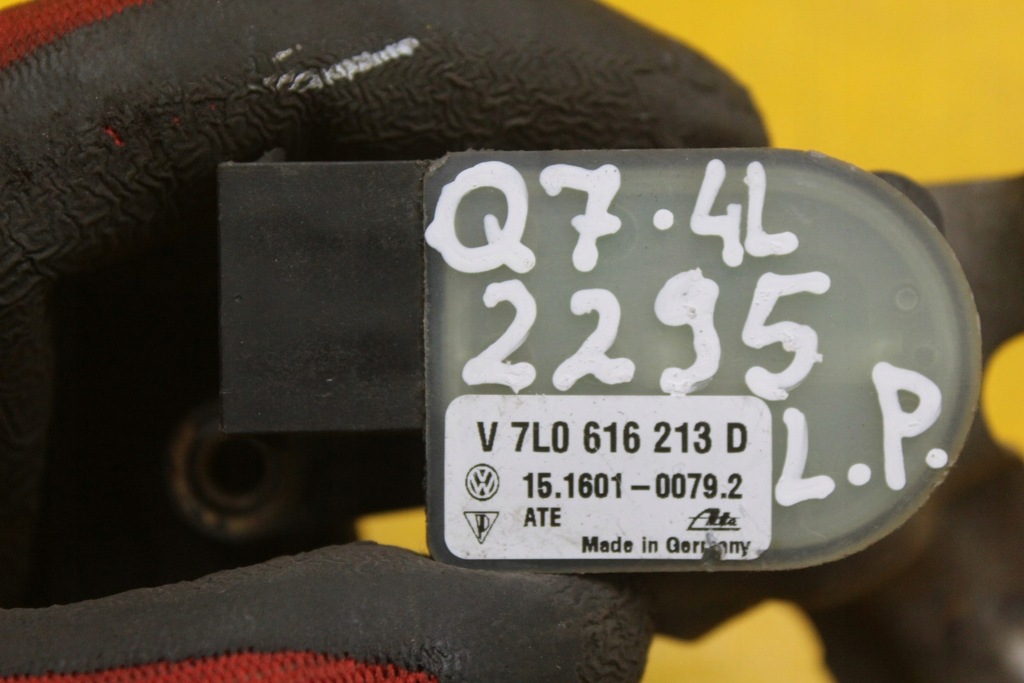 фото №7, Датчик выравнивание лампа ксенон q7 4l porsche cayenne ii touareg 4e0907503c