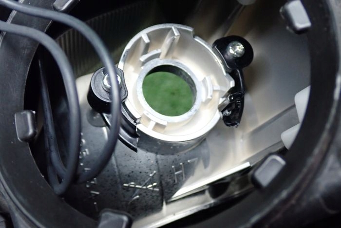 Купити Opel corsa e 14- фара правий лампа права 13381336