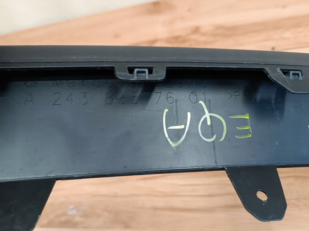 фото №7, Mercedes eqa a243 w243 243 спойлер w бампер передній a2438857601