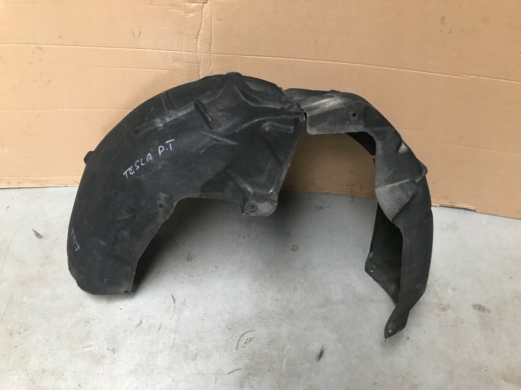 фото №1, Tesla 3 lift подкрылок задние задняя правое оригинал 20-23