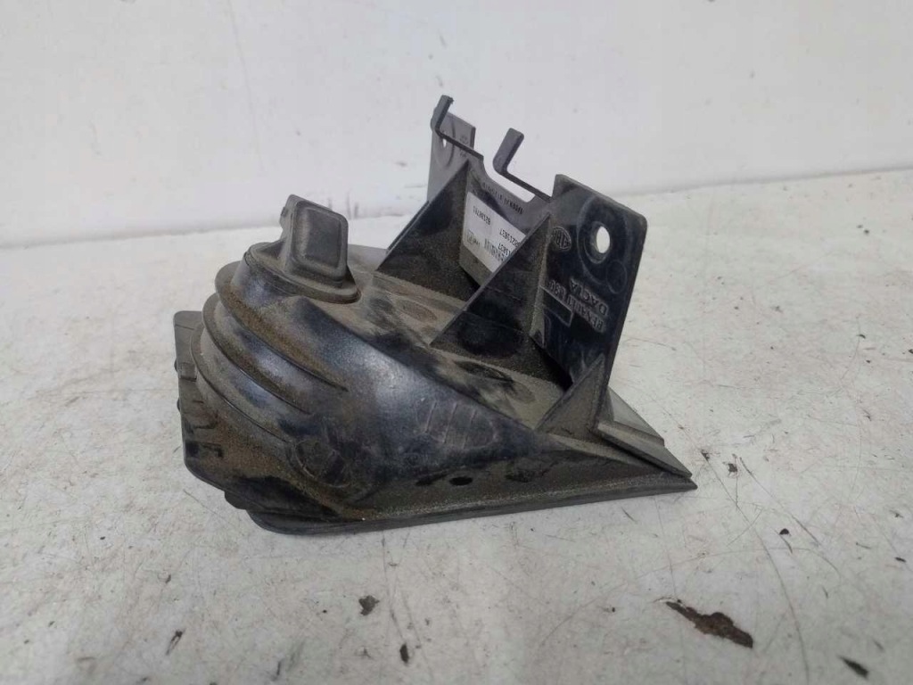 фото №4, Третий свет стоп dacia logan 8200211037