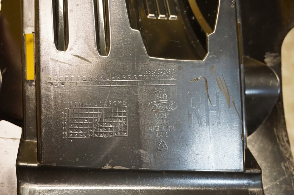 фото №10, Ford explorer 2020 - заглушка решётка противотуманной фары перед правый w бампер usa