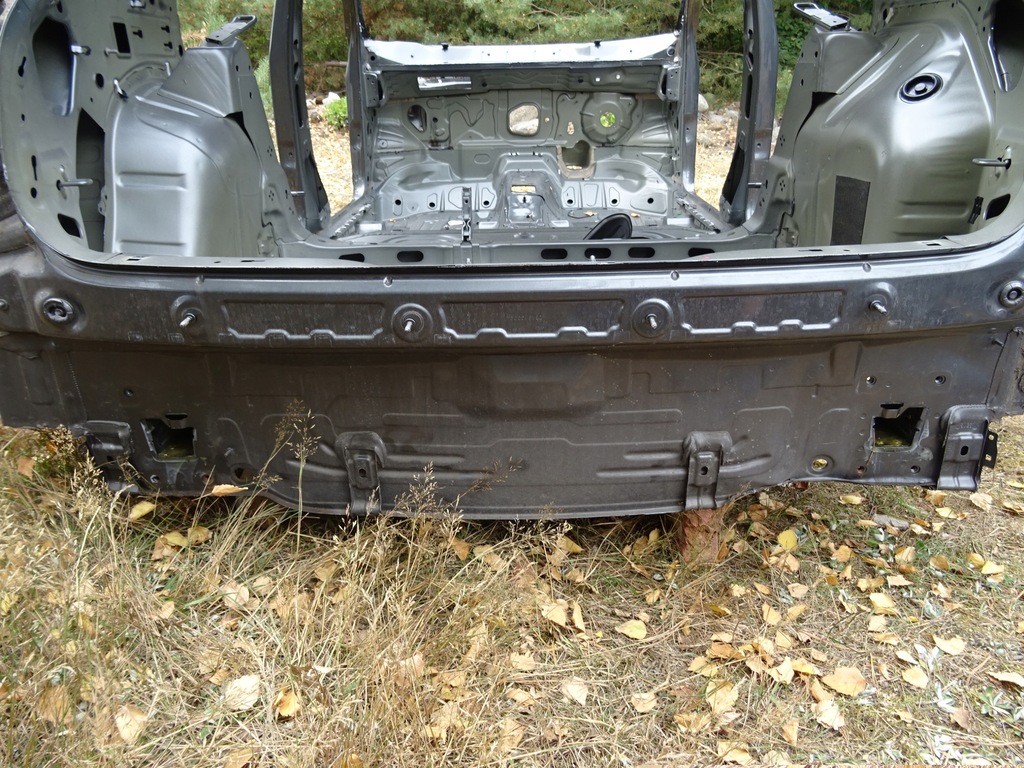 фото №1, Vw t-roc troc задний pas поддон lr7h перламутр 2017-