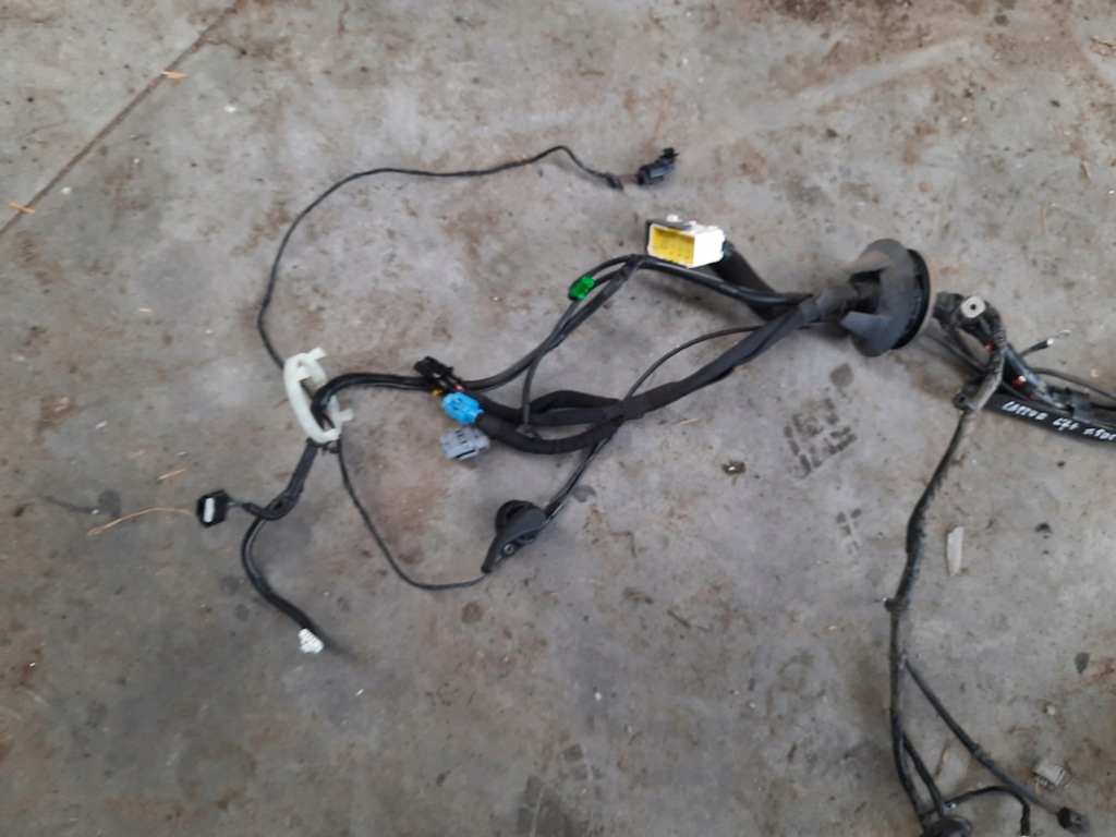 фото №8, Captur i lift 1.5d жгут электропроводка отсек стены