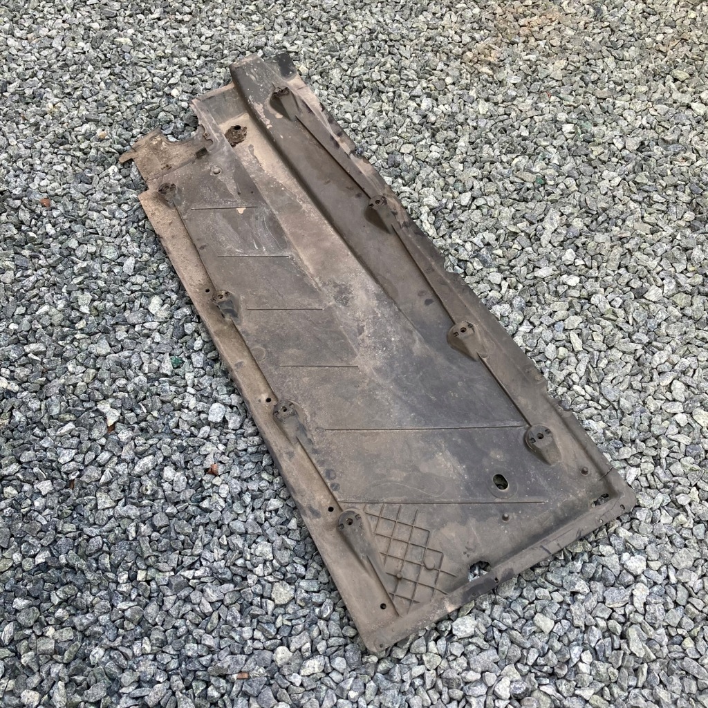 фото №5, Audi a3 2,0 fsi защита подвеска левая 1k0825211e