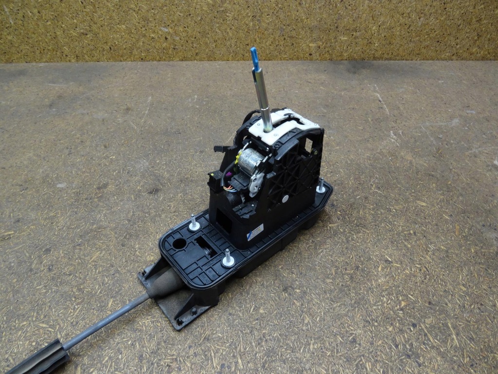 фото №12, Audi tt 8j 2.0 tfsi трос домкрат перемикання передач автоматична коробка передач dsg 8j2713025e