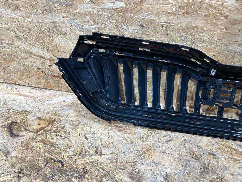 фото №8, Skoda scala 19- решітка радіатора решітка радіатора решітка середня бампера перед