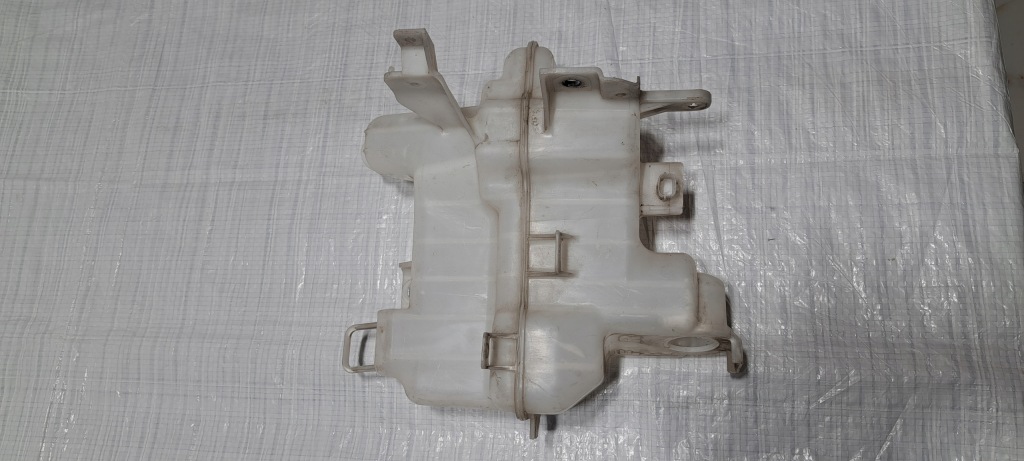 фото №1, Mazda 6 бачок омивача ghr167480