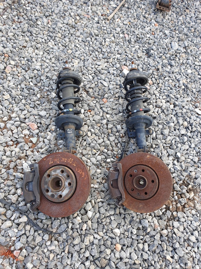 фото №1, Renault trafic 3 iii macpherson поворотний кулак ліва