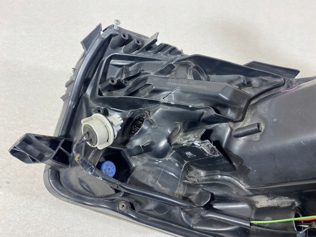 фото №7, Toyota corolla e16 правая лампа перед led eu