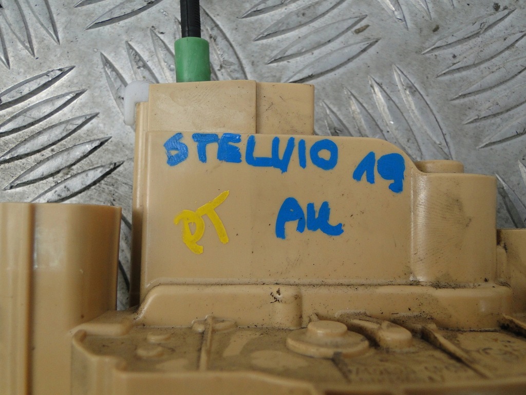 фото №5, Замок дверь alfa romeo stelvio 2019