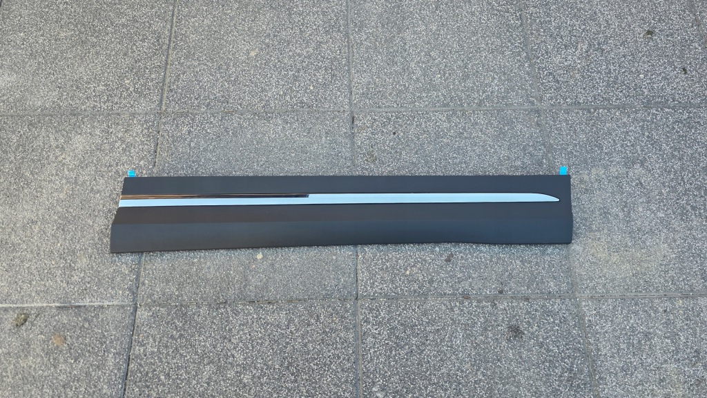 фото №1, Двері молдинг права перед mercedes gla w247 a2477208000