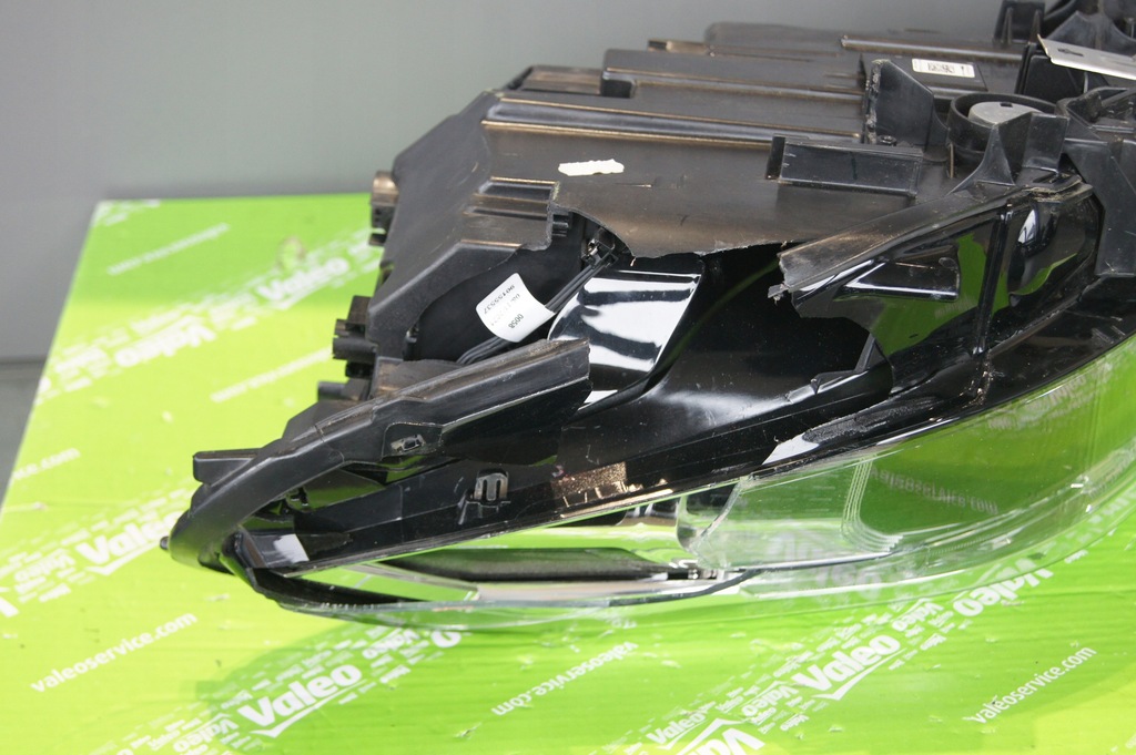 фото №15, Full led bmw 1 f40 левая europa