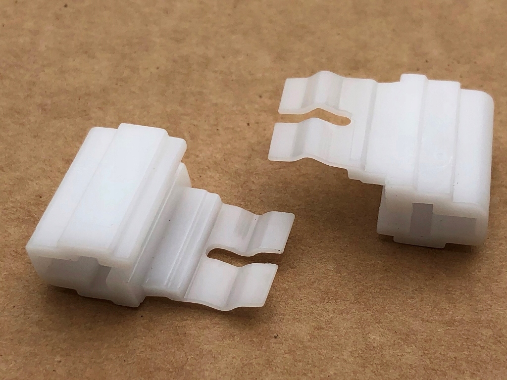 фото №9, Шторка солнцезащитная панорамы black чёрный do toyota camry avalon 2018