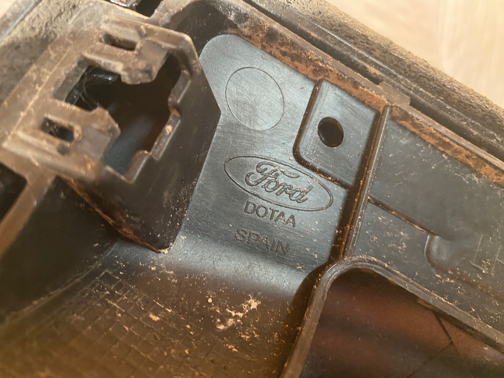 фото №9, Ford galaxy mk4 накладка кришки багажника задня задня