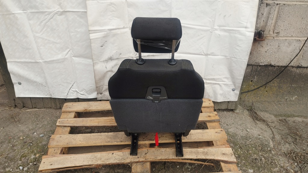 фото №4, Peugeot 5008 i сидіння 2 ряд середній середина