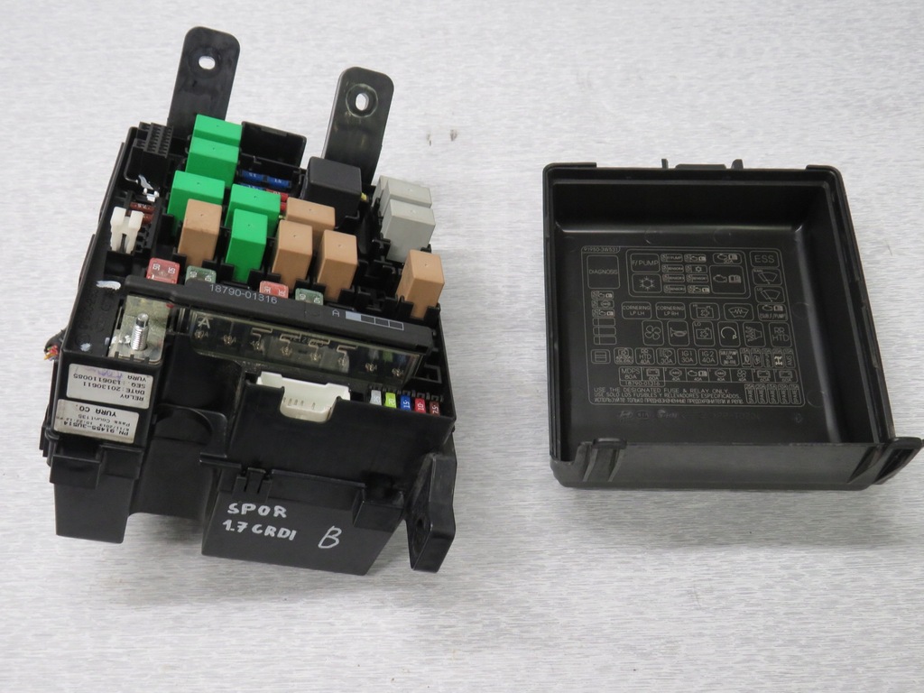 фото №10, Kia sportage iii 1.7 crdi коробка предохранителей 91455-3u514