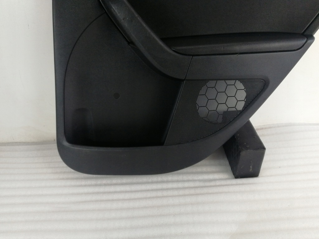 фото №4, Skoda yeti обивка обшивка дверь правый задняя 5l0