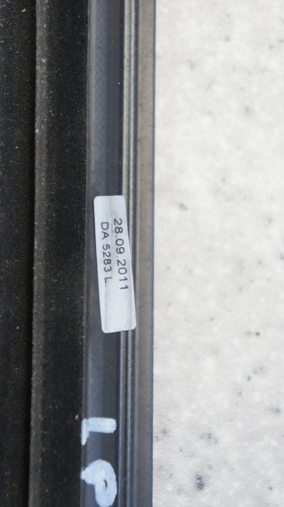фото №5, Молдинг дверь левая уплотнитель parapet a1727200124 mercedes slk w172 r172