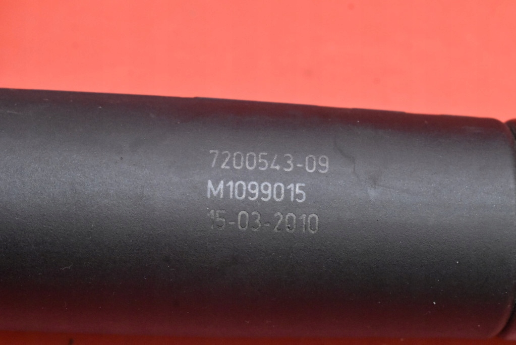 фото №7, Привід амортизатори кришки 7200543 bmw f07 09-13