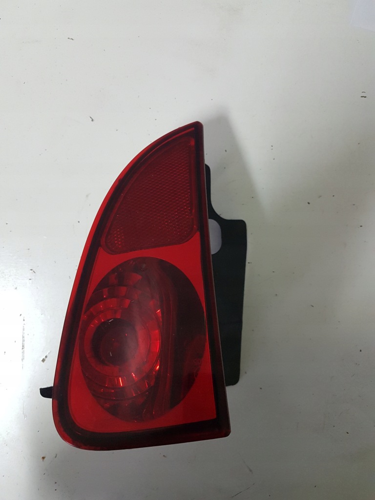 фото №8, Правый противотуманная фара задний renault grand scénic iv r9_ 8200027154 3.0l дизель