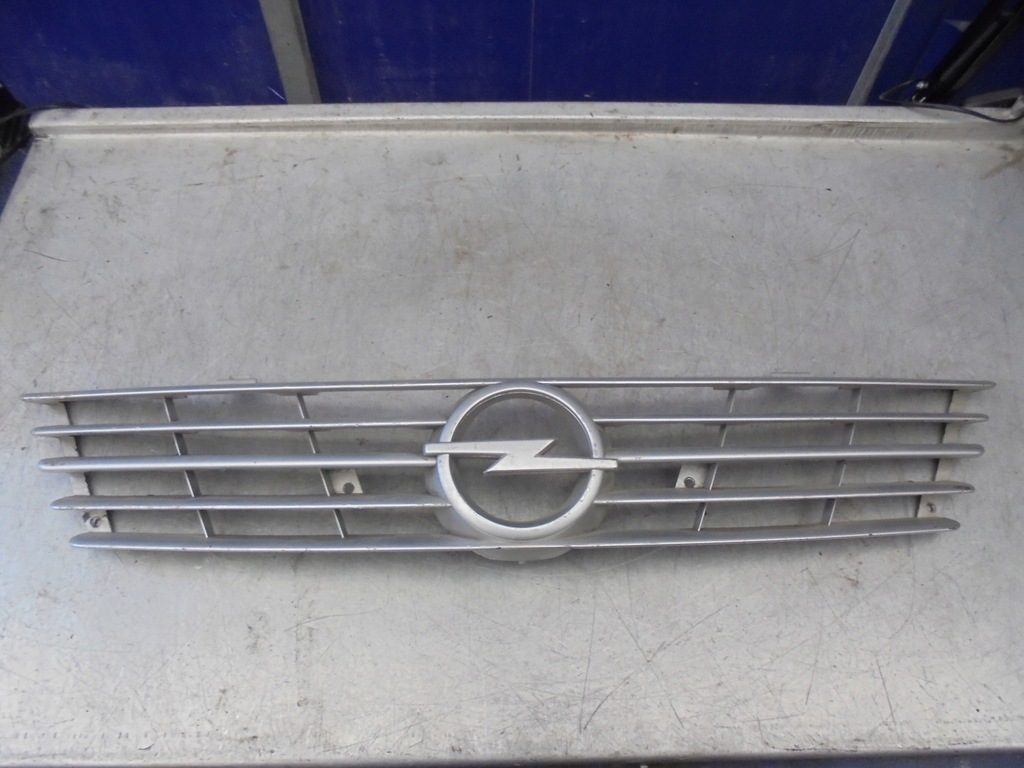 фото №1, Решітка радіатора, решітка радіатора opel sintra 2,2b