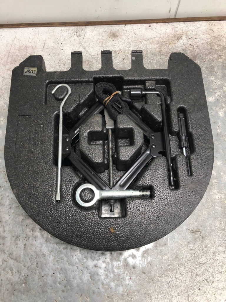 Купить Домкрат ушко ключ комплект opel karl 94551064 13595986