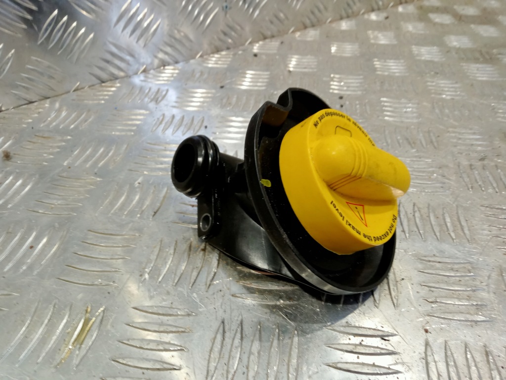 фото №1, Smart w453 кришка заливної оливи 152599903r org.