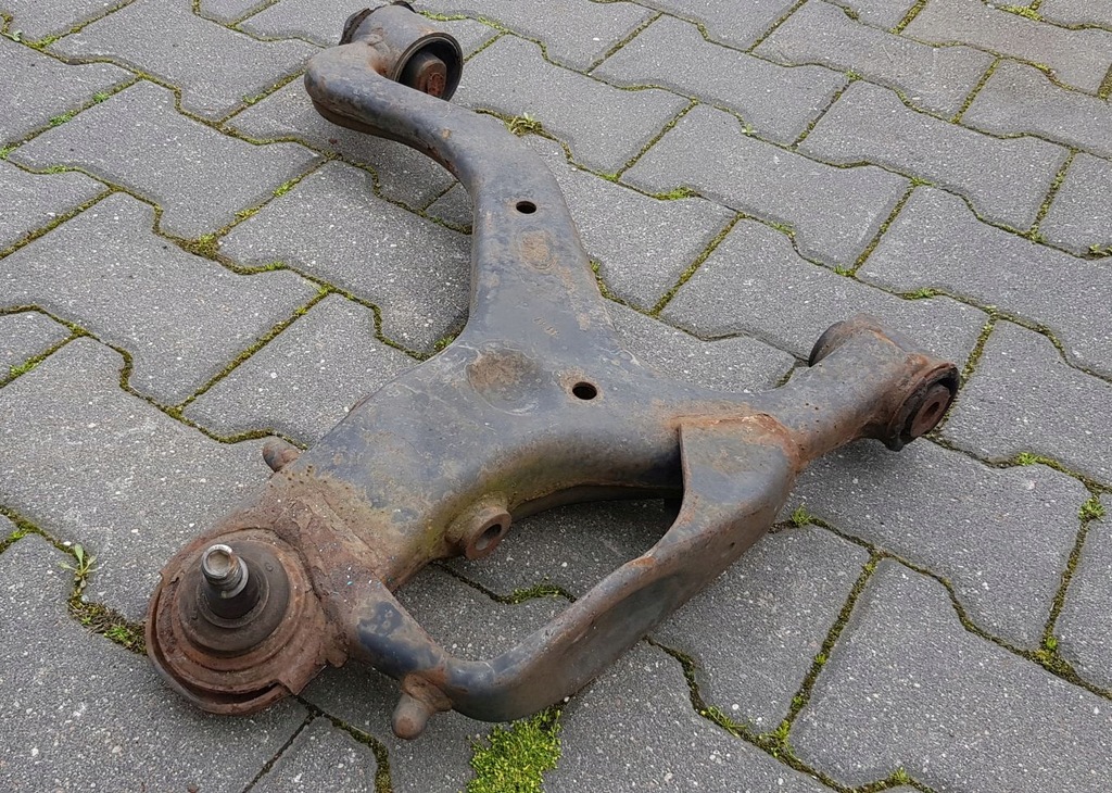 фото №7, Land rover discovery 4 iv рычаг верхний левый перед