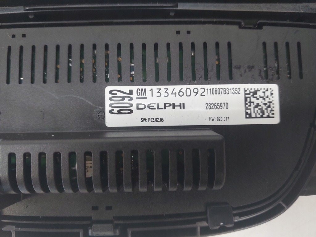 Радіо дисплей панель cd 400 20983513 13267984 13346050 opel astra iv j Ціна